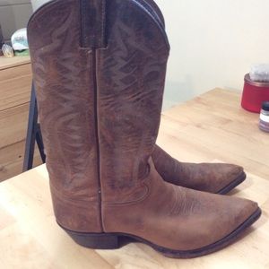 Justin Cowboy boots mens